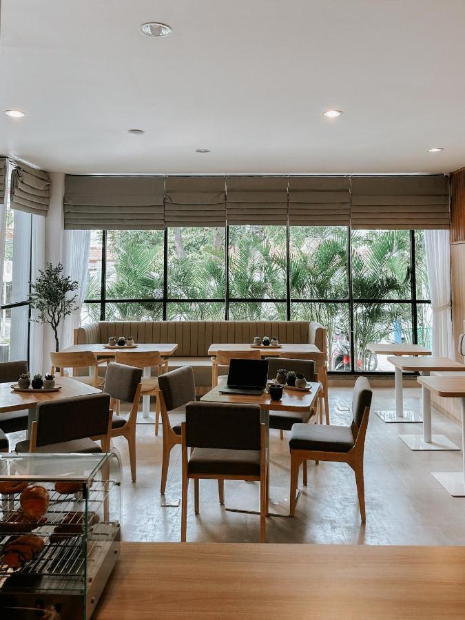 Casa Calma Hotel Jakarta Exterior photo